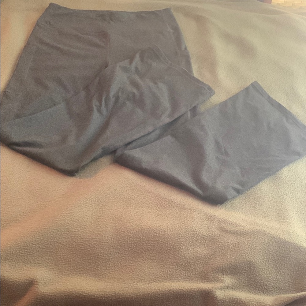 Stella high waisted 30” tummy control yoga pants with pockets. Charcoal. Medium.